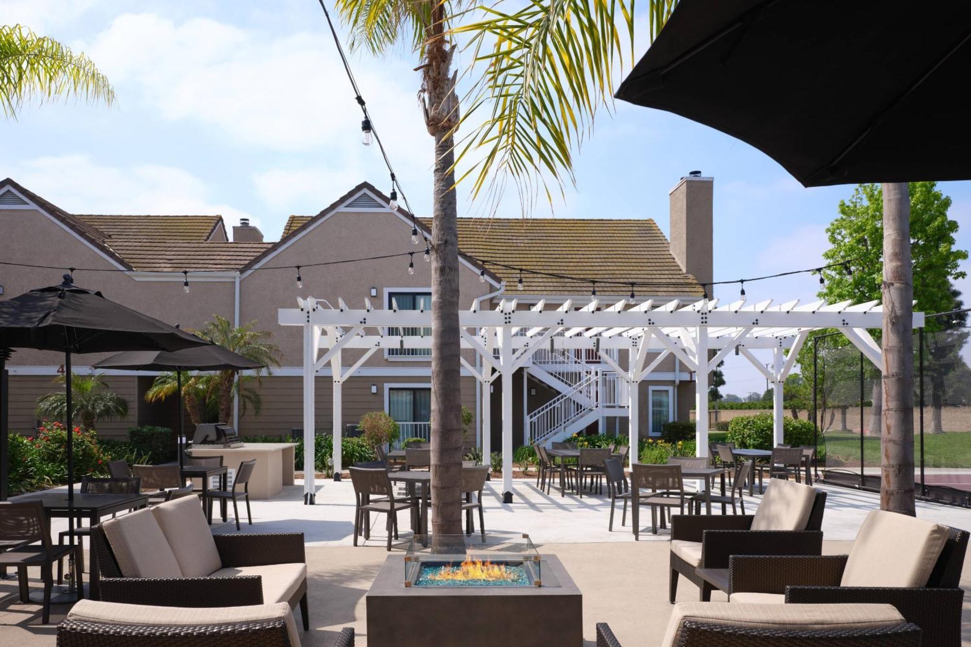 Residence Inn Costa Mesa Newport Beach Eksteriør billede